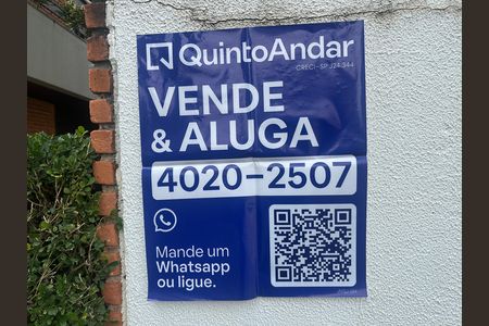 Casa de condomínio para alugar com 348m², 4 quartos e 6 vagasPlaca