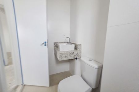 Apartamento à venda com 69m², 2 quartos e 2 vagas Apartamento à venda com 69m², 2 quartos e 2 vagasBanheiro da Suíte