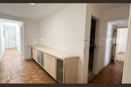 Apartamento à venda com 340m², 4 quartos e 3 vagas