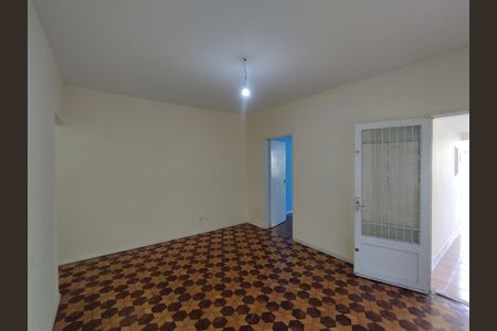 Sala  de casa à venda com 2 quartos, 100m² em Vila Liviero, São Paulo
