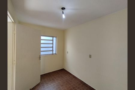 Casa à venda com 100m², 2 quartos e 2 vagasQuarto de Serviço