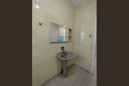 Casa à venda com 100m², 2 quartos e 2 vagasBanheiro