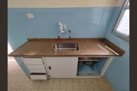 Casa à venda com 100m², 2 quartos e 2 vagasCozinha 