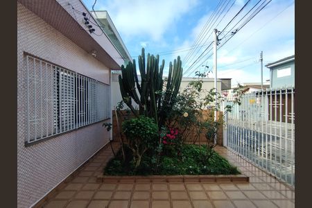 Casa à venda com 100m², 2 quartos e 2 vagasQuintal 