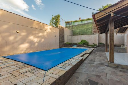 Casa à venda com 204m², 3 quartos e 4 vagas Casa à venda com 204m², 3 quartos e 4 vagasQuintal
