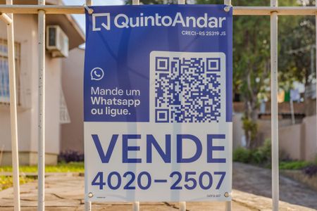 Casa à venda com 204m², 3 quartos e 4 vagas Casa à venda com 204m², 3 quartos e 4 vagasGOFG-207