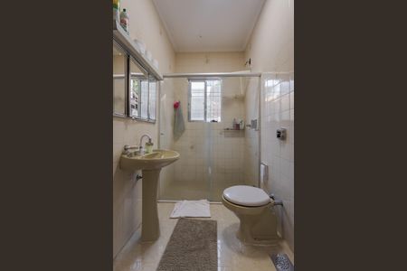Casa à venda com 204m², 3 quartos e 4 vagas Casa à venda com 204m², 3 quartos e 4 vagasBanheiro