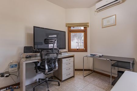 Casa à venda com 204m², 3 quartos e 4 vagas Casa à venda com 204m², 3 quartos e 4 vagasQuarto