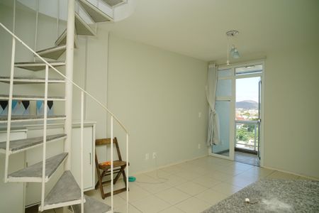 Apartamento à venda com 78m², 1 quarto e 1 vaga Apartamento à venda com 78m², 1 quarto e 1 vagaSala