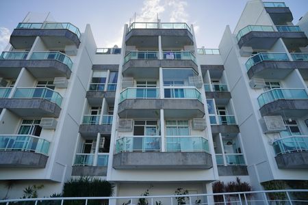 Apartamento à venda com 78m², 1 quarto e 1 vaga Apartamento à venda com 78m², 1 quarto e 1 vagaFachada do bloco