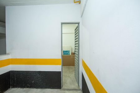 Apartamento à venda com 138m², 4 quartos e 3 vagas Apartamento à venda com 138m², 4 quartos e 3 vagasQUARTO DE DESPEJO