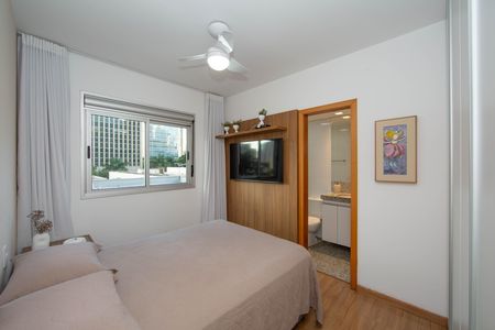 Apartamento à venda com 138m², 4 quartos e 3 vagas Apartamento à venda com 138m², 4 quartos e 3 vagasQUARTO4