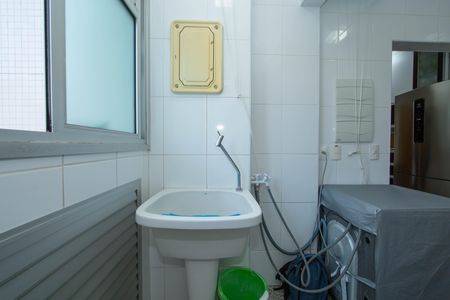 Apartamento à venda com 138m², 4 quartos e 3 vagas Apartamento à venda com 138m², 4 quartos e 3 vagasAREA DE SERVICO