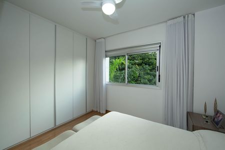 Apartamento à venda com 138m², 4 quartos e 3 vagas Apartamento à venda com 138m², 4 quartos e 3 vagasQUARTO1