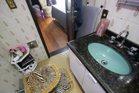 Apartamento à venda com 68m², 2 quartos e sem vagaBanheiro da Suíte