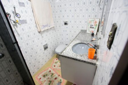 Apartamento à venda com 68m², 2 quartos e sem vagaBanheiro Social
