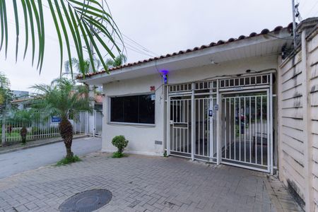 Apartamento para alugar com 43m², 2 quartos e sem vagaFachada