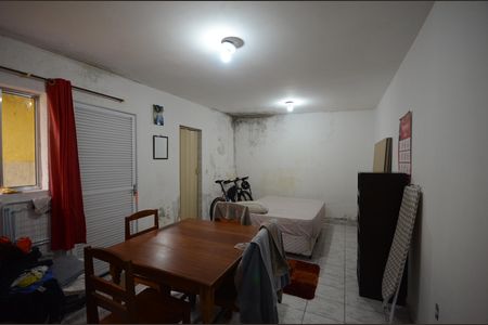 Quarto 2 de casa para alugar com 2 quartos, 120m² em Jardim Bandeirantes (zona Norte), São Paulo