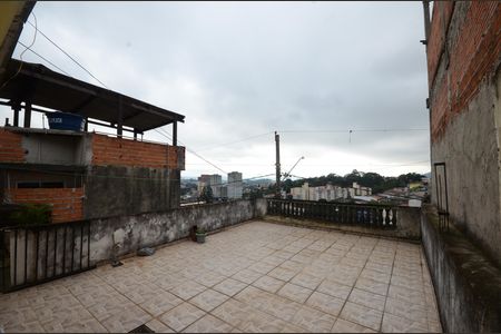 Terraço de casa para alugar com 2 quartos, 100m² em Jardim Bandeirantes (zona Norte), São Paulo