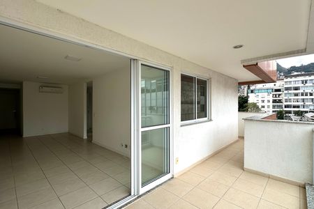 Apartamento à venda com 97m², 3 quartos e 1 vaga
