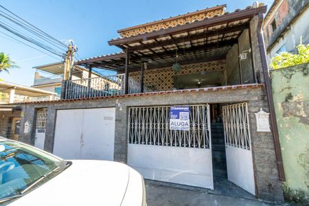 Fachada de casa para alugar com 2 quartos, 112m² em Cordovil, Rio de Janeiro