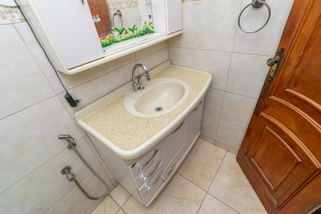 Casa para alugar com 112m², 2 quartos e 1 vaga Casa para alugar com 112m², 2 quartos e 1 vagaBanheiro