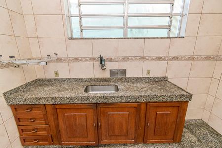 Cozinha de casa para alugar com 2 quartos, 112m² em Cordovil, Rio de Janeiro