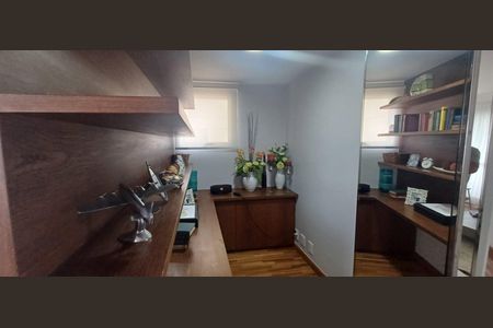 Apartamento à venda com 3 quartos, 134m² em Jardim Olympia, São Paulo