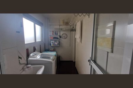 Apartamento à venda com 3 quartos, 134m² em Jardim Olympia, São Paulo