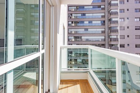 Apartamento à venda com 62m², 2 quartos e 1 vaga Apartamento à venda com 62m², 2 quartos e 1 vagaVaranda