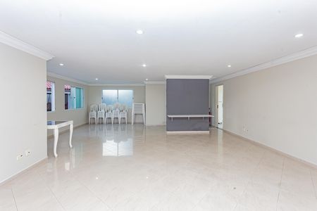 Apartamento à venda com 62m², 2 quartos e 1 vaga Apartamento à venda com 62m², 2 quartos e 1 vagaÁrea comum - Salão de festas