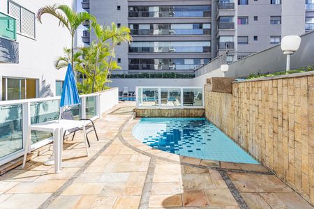 Apartamento à venda com 62m², 2 quartos e 1 vaga Apartamento à venda com 62m², 2 quartos e 1 vagaÁrea comum - Piscina