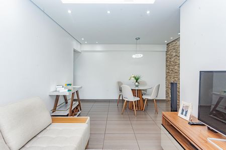 Apartamento à venda com 62m², 2 quartos e 1 vaga Apartamento à venda com 62m², 2 quartos e 1 vagaSala