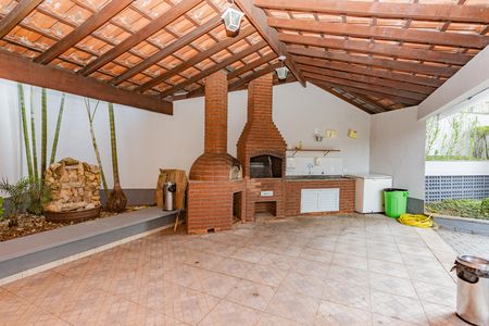 Apartamento à venda com 62m², 2 quartos e 1 vaga Apartamento à venda com 62m², 2 quartos e 1 vagaÁrea comum - Churrasqueira