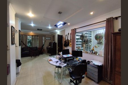 Sala de casa à venda com 4 quartos, 389m² em Cursino, São Paulo