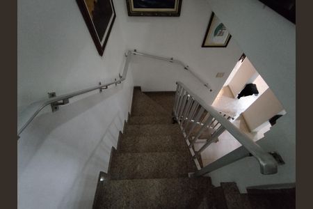 Escada de casa à venda com 4 quartos, 389m² em Cursino, São Paulo
