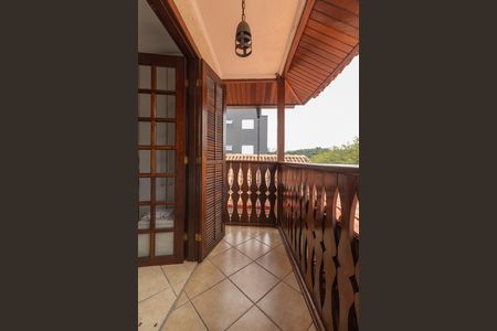 Varanda de casa à venda com 3 quartos, 180m² em Ferreira, São Paulo