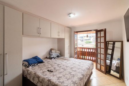 Casa à venda com 180m², 3 quartos e 2 vagas Casa à venda com 180m², 3 quartos e 2 vagasQuarto 2 - Suíte