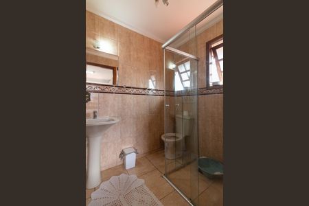 Casa à venda com 180m², 3 quartos e 2 vagas Casa à venda com 180m², 3 quartos e 2 vagasBanheiro da Suíte