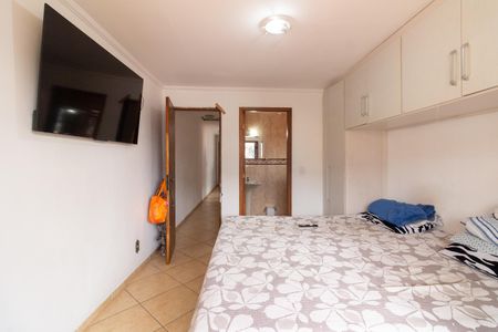 Casa à venda com 180m², 3 quartos e 2 vagas Casa à venda com 180m², 3 quartos e 2 vagasQuarto 2 - Suíte