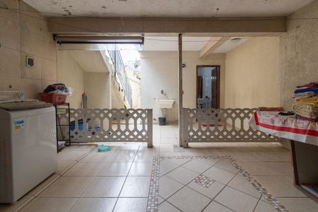 Casa à venda com 180m², 3 quartos e 2 vagas Casa à venda com 180m², 3 quartos e 2 vagasÁrea de Serviço