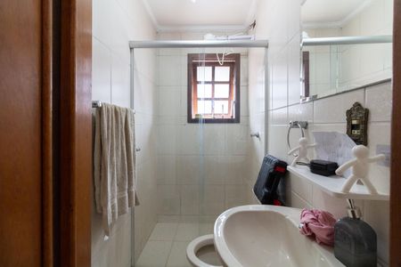Casa à venda com 180m², 3 quartos e 2 vagas Casa à venda com 180m², 3 quartos e 2 vagasBanheiro