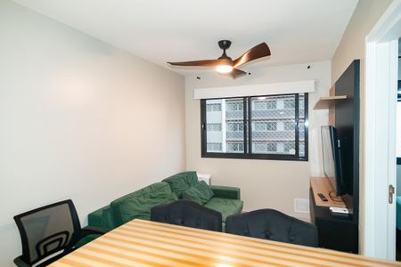 Apartamento para alugar com 37m², 2 quartos e sem vaga