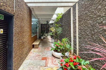 Apartamento para alugar com 72m², 2 quartos e sem vagaÁrea externa