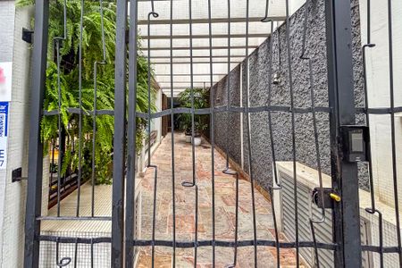 Apartamento para alugar com 72m², 2 quartos e sem vagaFachada