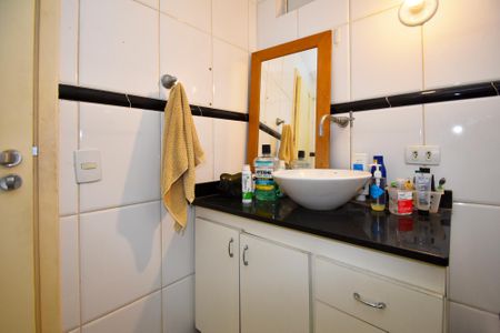 Apartamento para alugar com 72m², 2 quartos e sem vagaBanheiro