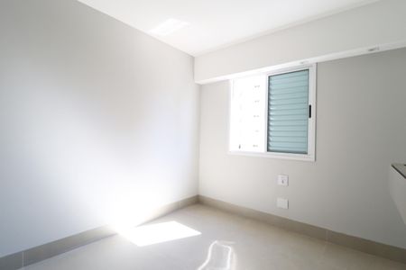 Apartamento para alugar com 142m², 3 quartos e 2 vagasQuarto 2 - Suíte