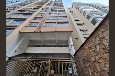 Apartamento para alugar com 89m², 2 quartos e 1 vaga Apartamento para alugar com 89m², 2 quartos e 1 vagaFachada