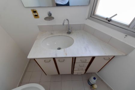 Studio para alugar com 45m², 1 quarto e 1 vaga Studio para alugar com 45m², 1 quarto e 1 vagaBANHEIRO