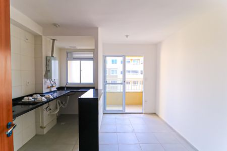 Sala de apartamento para alugar com 2 quartos, 40m² em Inhaúma, Rio de Janeiro